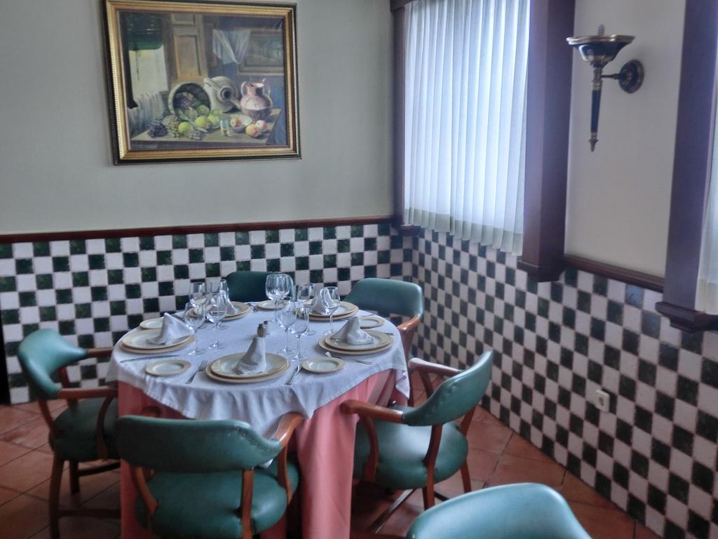 Hotel Lozano Antequera Exterior photo
